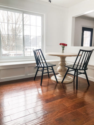 In this tutorial, you'll learn how to build a kitchen nook bench and make a beautiful space! #kitchennookbench