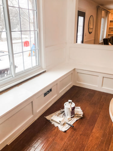 In this tutorial, you'll learn how to build a kitchen nook bench and make a beautiful space! #kitchennookbench