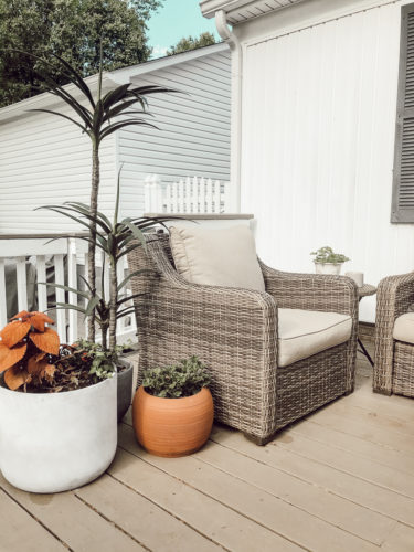 Get outdoor deck and patio inspiration as well as patio decorating ideas for a relaxing retreat and cozy hangout spot. #patiodecoratingideas