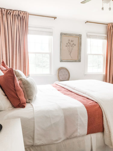 Blush bedroom makeover! Get beautiful girls bedroom ideas for a young girl. #girlsbedroomideas #blushbedroom #girlsbedroommakeover #pinkbedroom