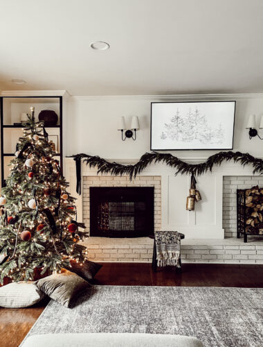 Cozy fireplace mantel decorations that are easy and simple to do! Moody christmas mantel accents, fireplace mantel decorations for the holidays! #christmasmanteldecor #christmasmantle #cozyfireplace