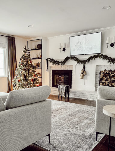 Cozy fireplace mantel decorations that are easy and simple to do! Moody christmas mantel accents, fireplace mantel decorations for the holidays! #christmasmanteldecor #christmasmantle #cozyfireplace