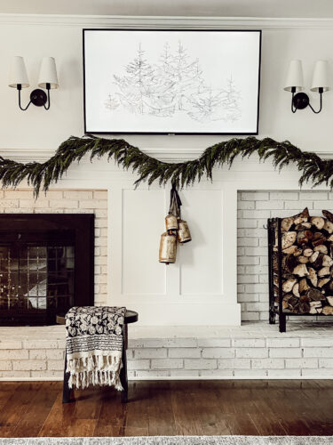 Cozy fireplace mantel decorations that are easy and simple to do! Moody christmas mantel accents, fireplace mantel decorations for the holidays! #christmasmanteldecor #christmasmantle #cozyfireplace