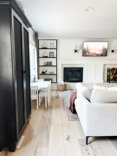 Family friendly living room ideas that are comfy cozy and beautiful!