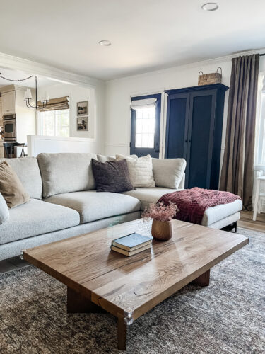 Family friendly living room ideas that are comfy cozy and beautiful!