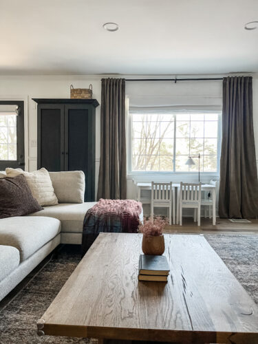 Family friendly living room ideas that are comfy cozy and beautiful!