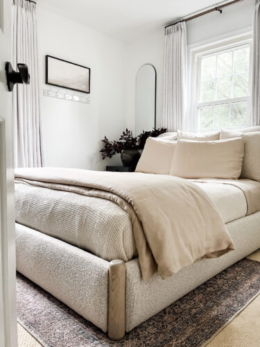 Minimal and neutral guest bedroom decor ideas, bedroom with black accents