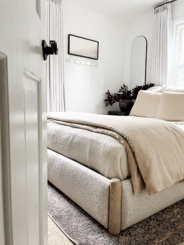 Minimal and neutral guest bedroom decor ideas, bedroom with black accents