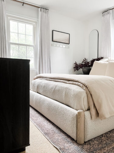Minimal and neutral guest bedroom decor ideas, bedroom with black accents