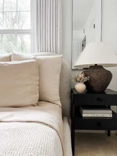 Minimal and neutral guest bedroom decor ideas, bedroom with black accents