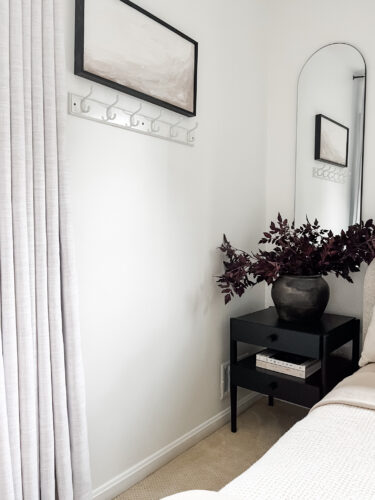 Minimal and neutral guest bedroom decor ideas, bedroom with black accents
