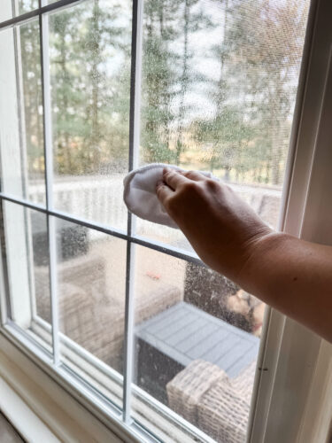 Nontoxic cleaning review - favorite non toxic cleaner for everyday use, windows, mirror, bathrooms and more - #marlydiceblog branch basics