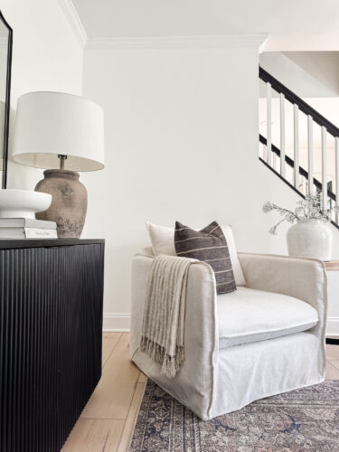 How to style a sideboard! Sophisticated and neutral sideboard styling #marlydiceblog