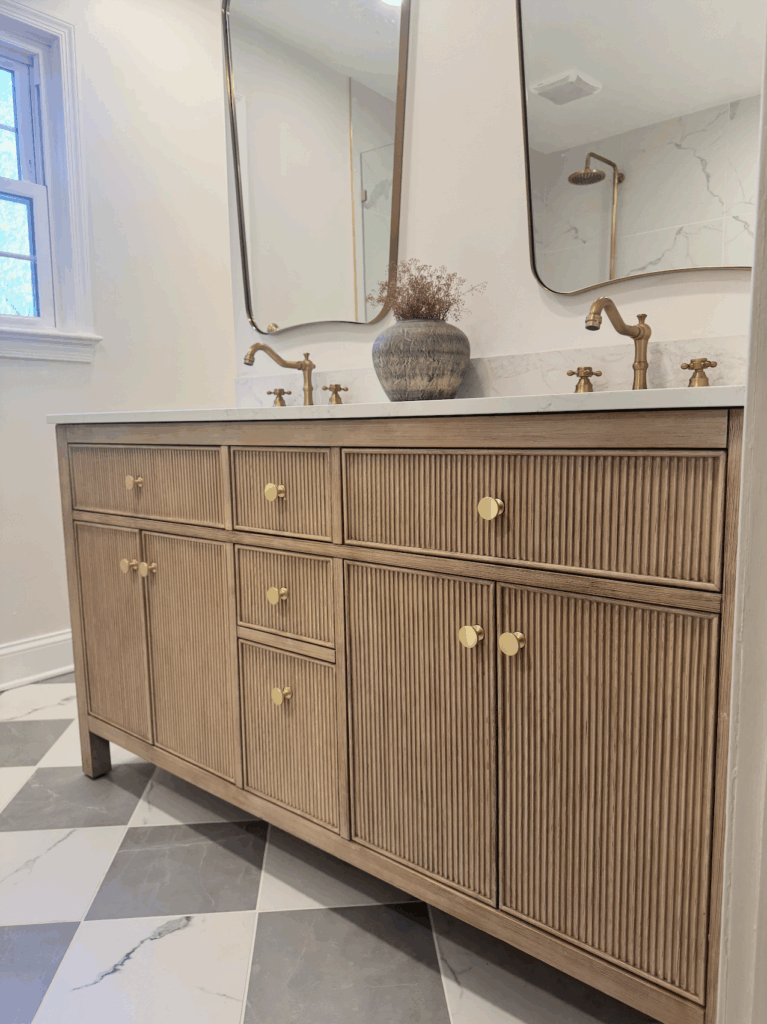 The ribbed detail on this vanity is stunning!